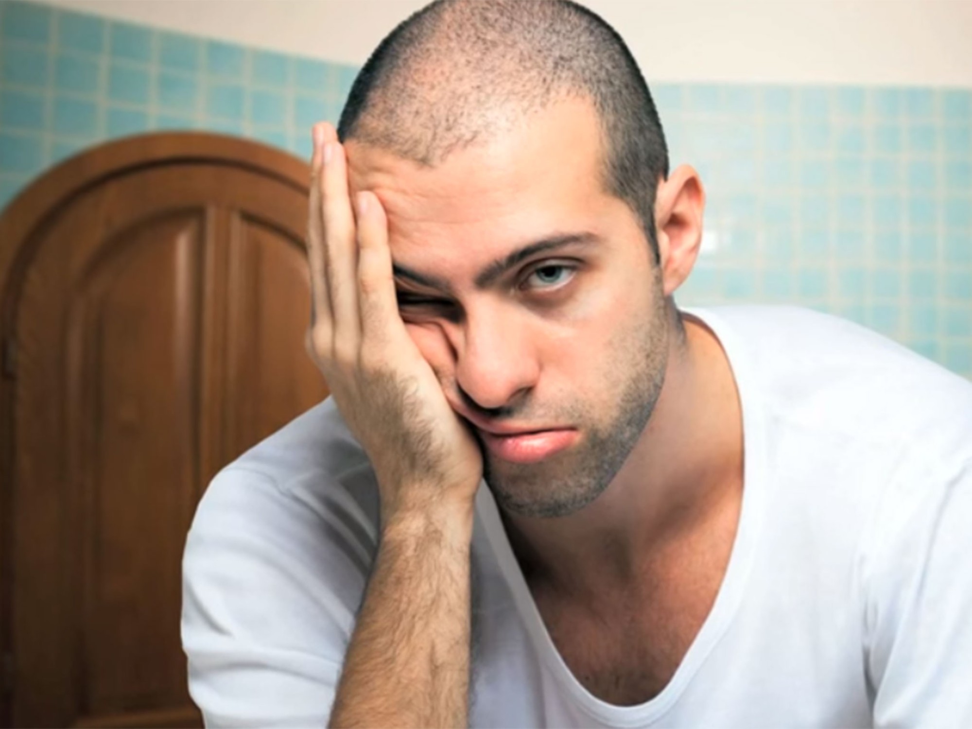 What causes a hangover?